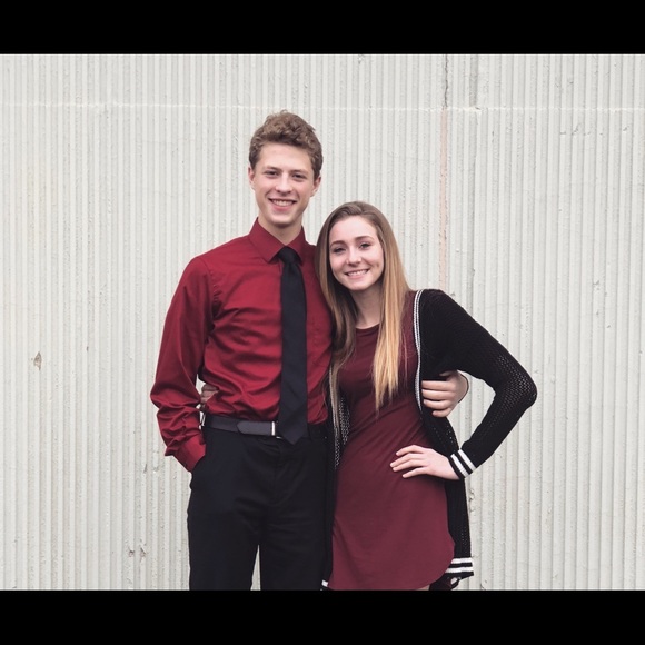 Meet your Posher, Alyssa - Picture 1 of 1